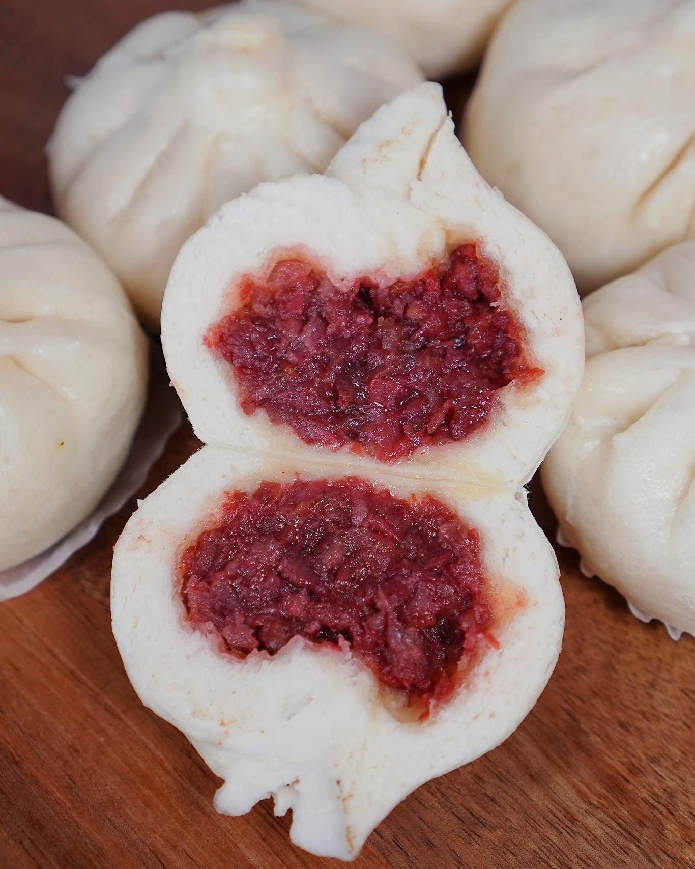 Bánh Bao Xá Xíu - BBQ Pork
