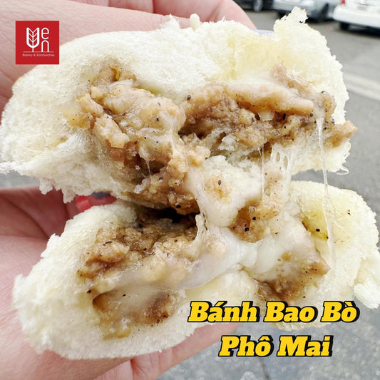 Bánh Bao Bò - Beef and Mozzarella Cheese